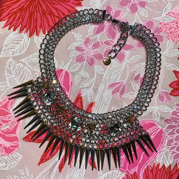 ✨JC✨Rhinestone Spike Drama Necklace - Picture 3 of 12